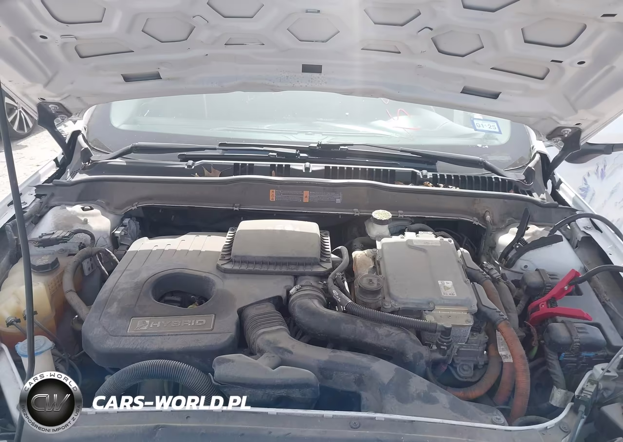 2018 Ford Fusion Hybrid S VIN:3FA6P0UU2JR166790 - 10