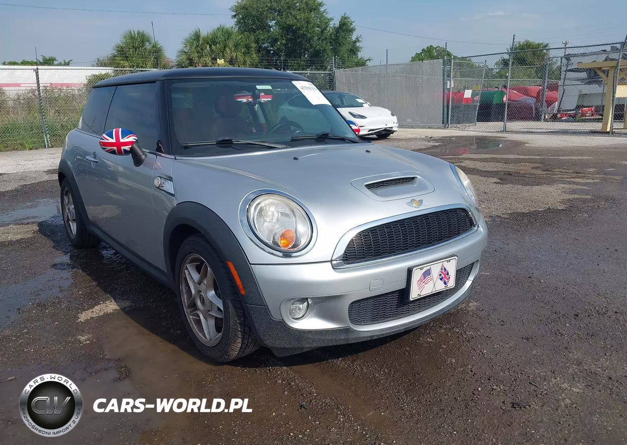 2008 Mini Cooper S VIN:WMWMF73598TV37621 - 14