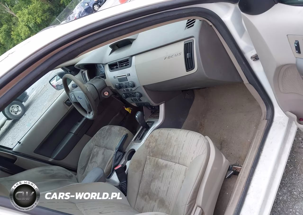 2010 Ford Focus Se VIN:1FAHP3FN9AW154309 - 5