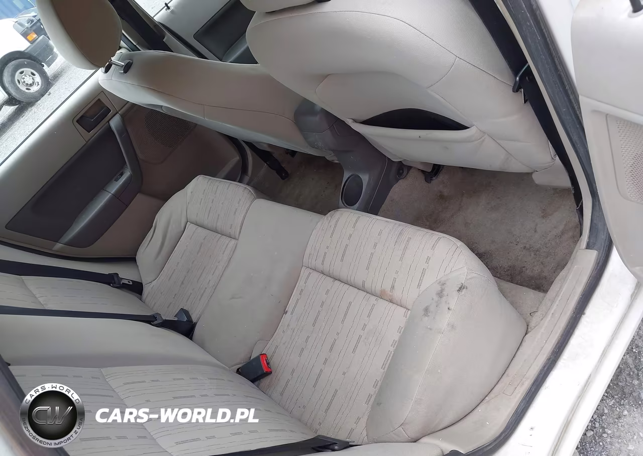 2010 Ford Focus Se VIN:1FAHP3FN9AW154309 - 8