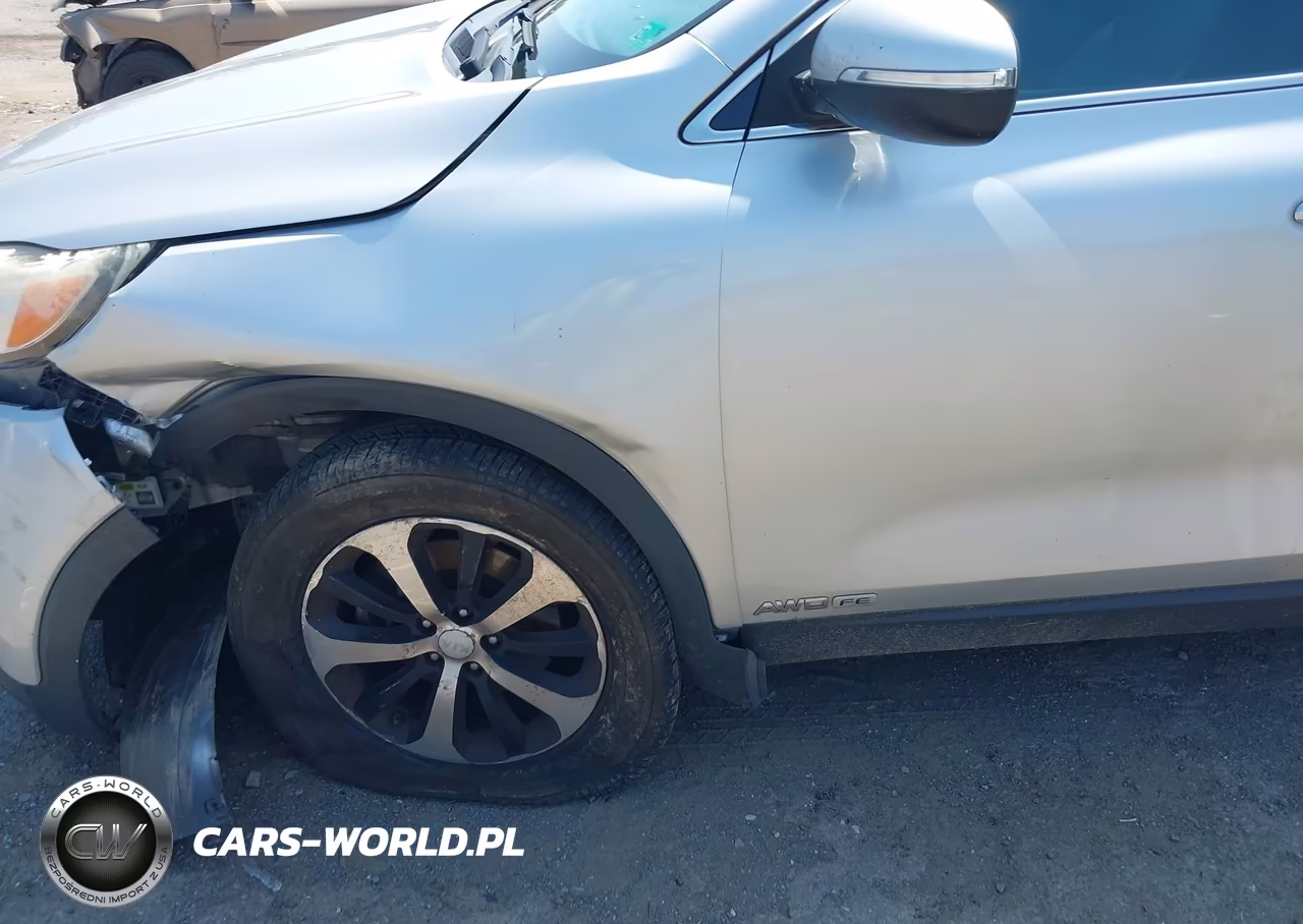 2017 Kia Sorento 3.3L Ex VIN:5XYPHDA50HG322975 - 6
