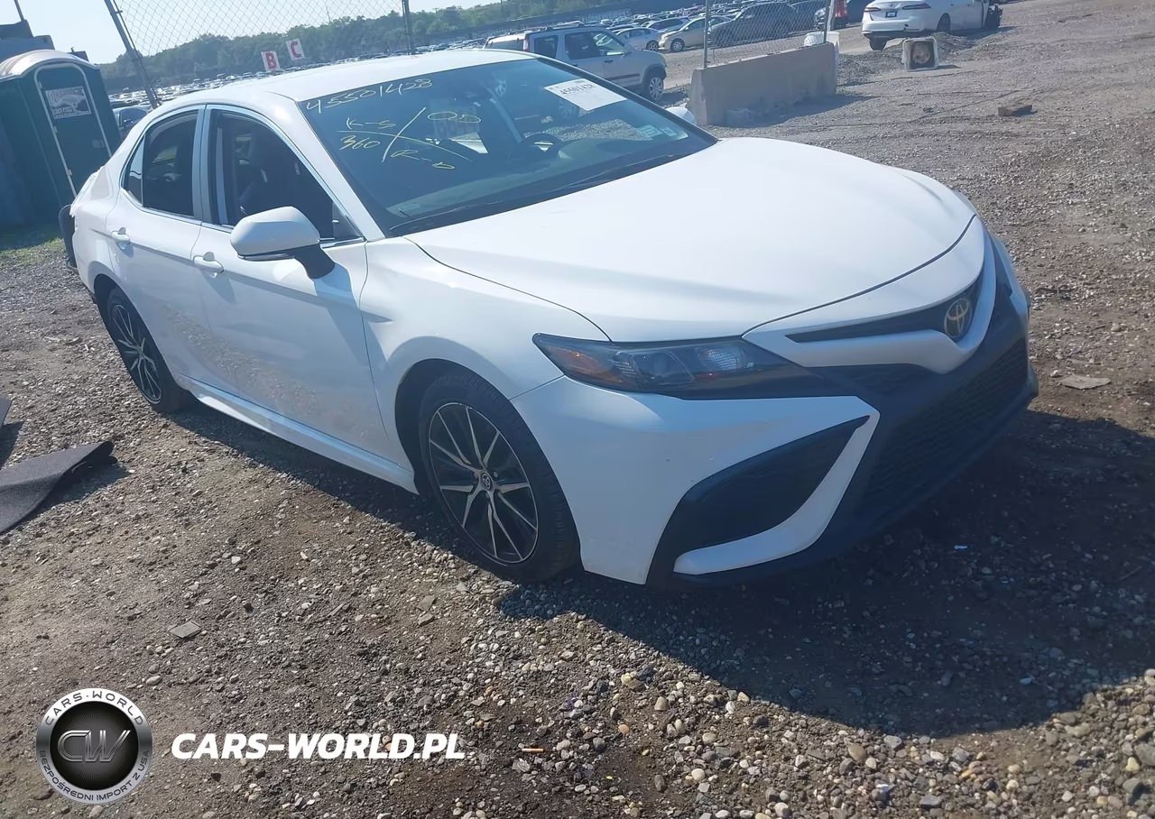 2022 Toyota Camry Se – zdjęcie 1 z 17
