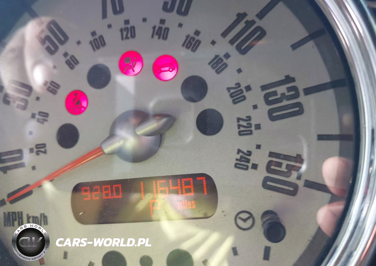 2006 Mini Cooper S VIN:WMWRH33546TK59832 - 7