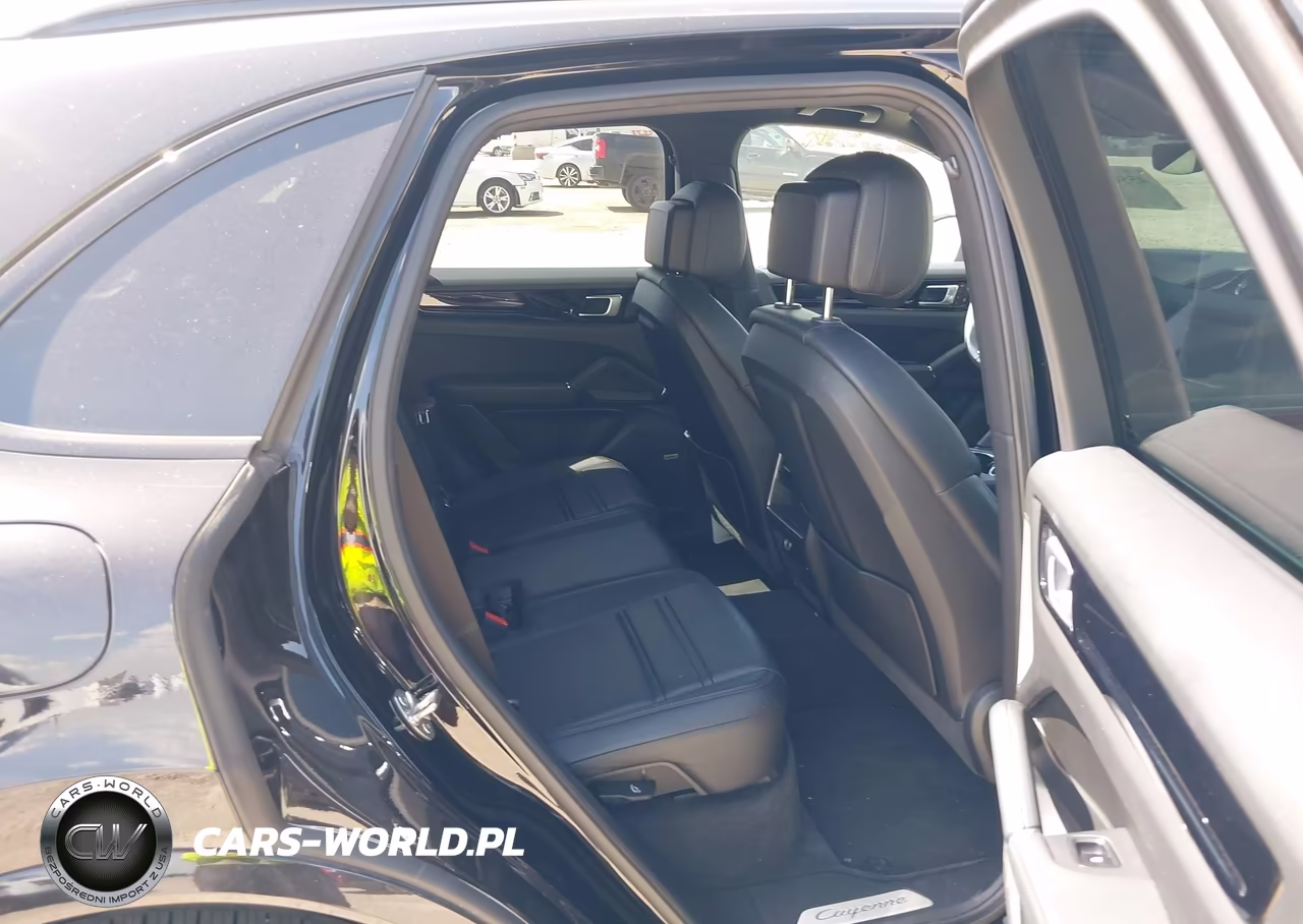 2022 Porsche Cayenne Platinum Edition VIN:WP1AA2AY6NDA00150 - 8