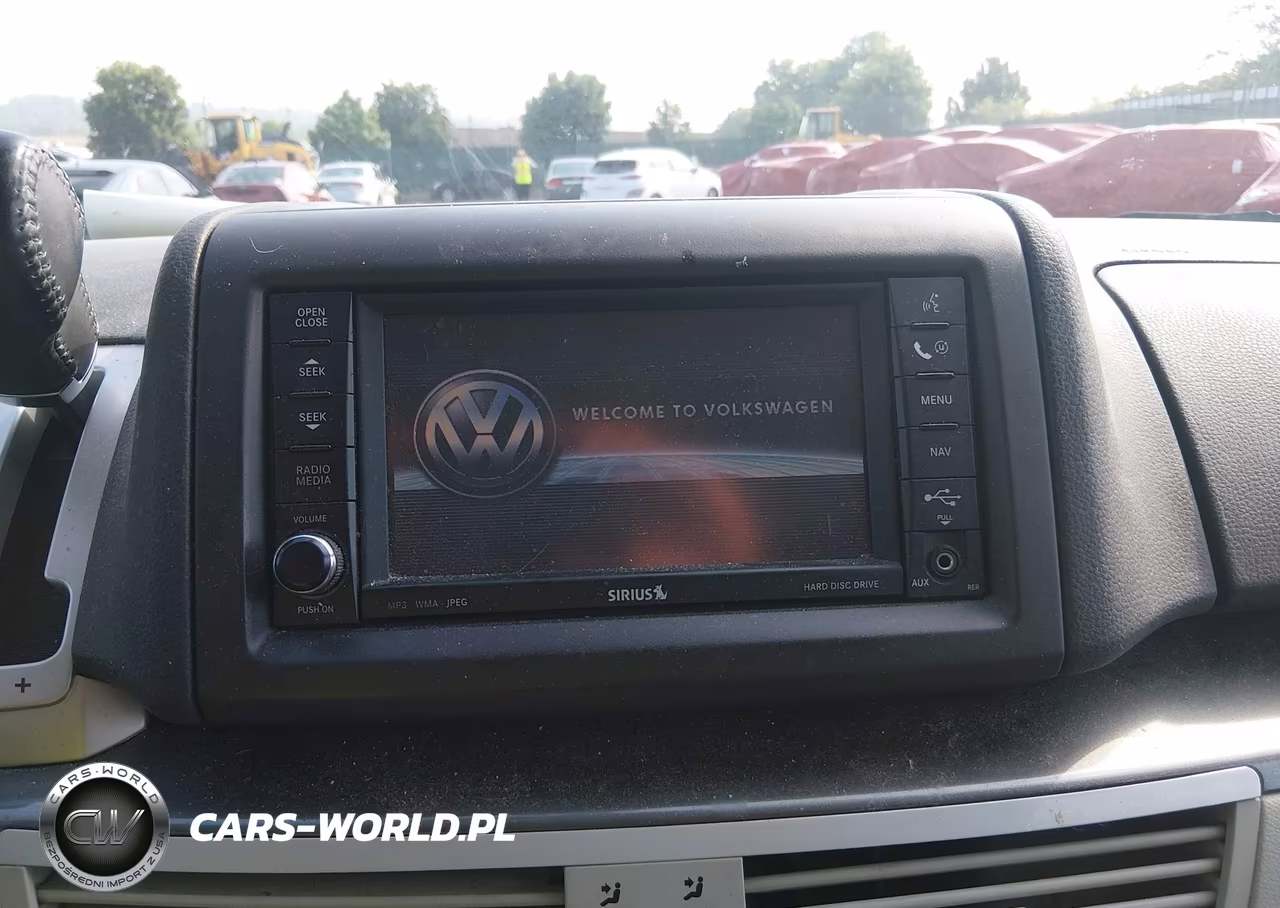 2010 Volkswagen Routan Se VIN:2V4RW3D15AR262930 - 12