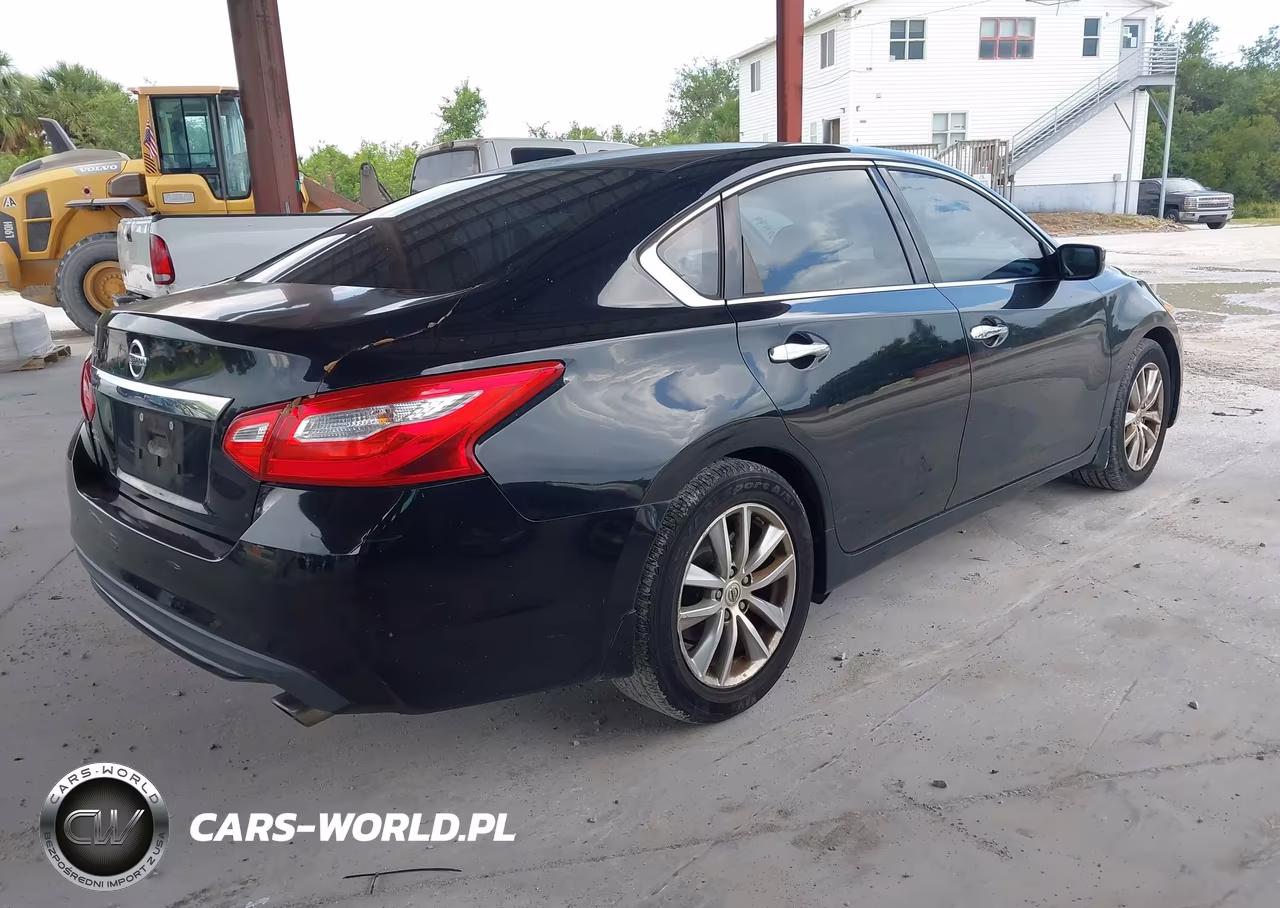 2016 Nissan Altima 2.5 S VIN:1N4AL3AP8GC132768 - 4