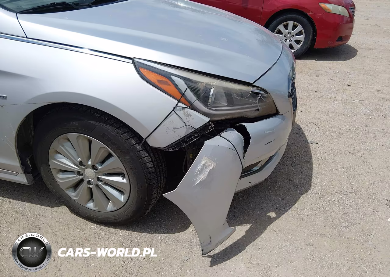 2016 Hyundai Sonata Hybrid Se VIN:KMHE24L18GA022095 - 12