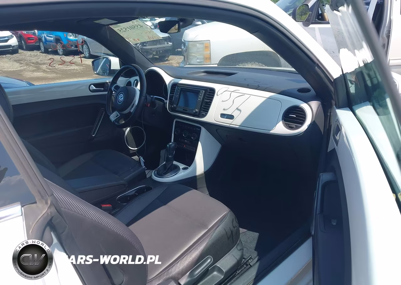 2019 Volkswagen Beetle 2.0T Se VIN:3VWJD7AT4KM713085 - 5