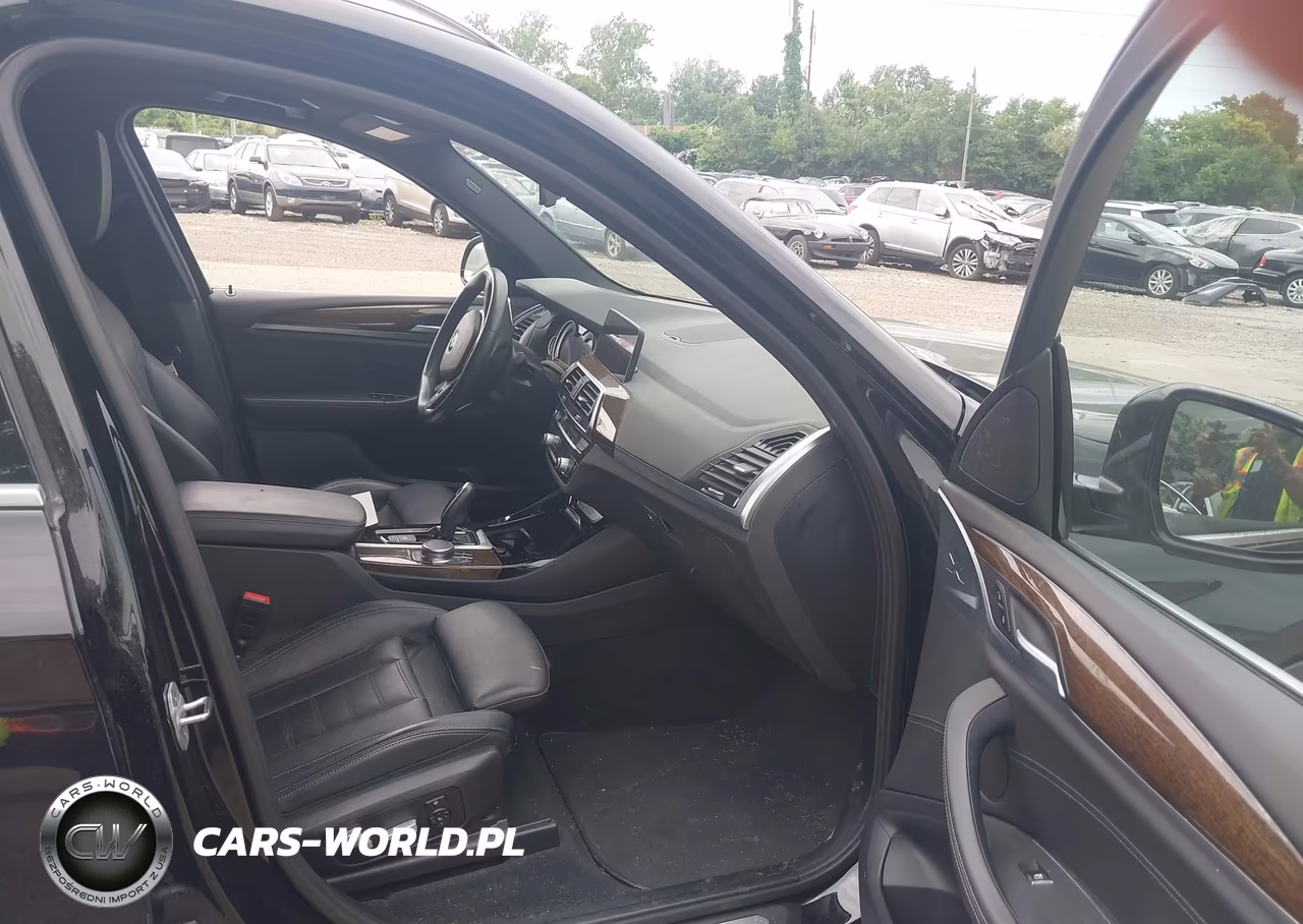 2018 BMW X3 xDrive30I VIN:5UXTR9C5XJLD88371 - 5