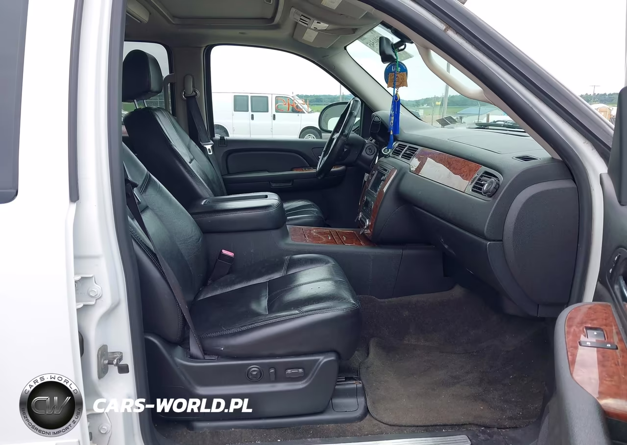 2007 Chevrolet Tahoe Ltz VIN:1GNFK13017J366910 - 5