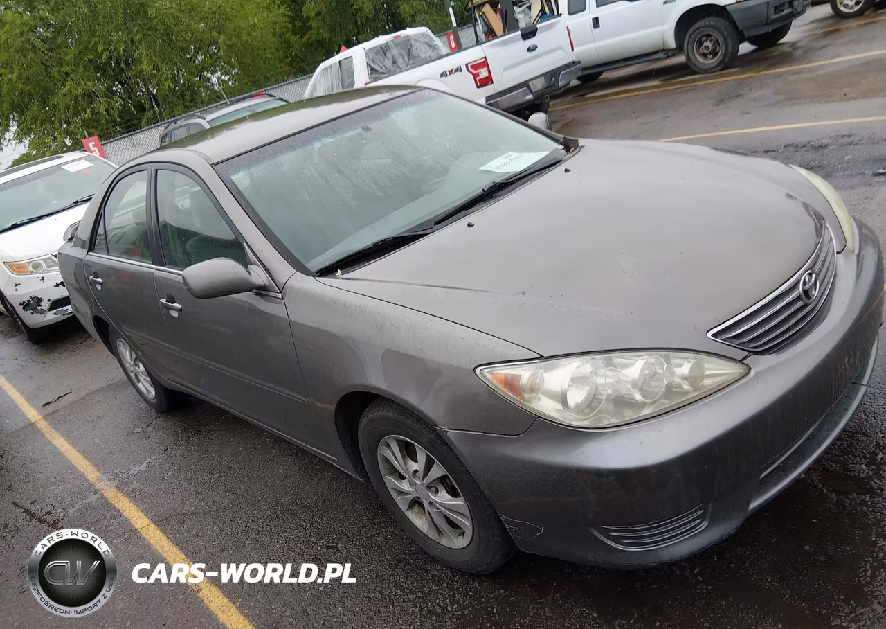 2006 Toyota Camry Le – zdjęcie 1 z 11
