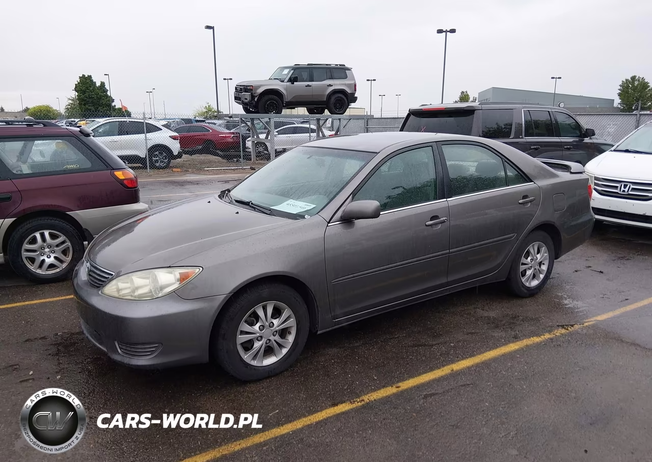 2006 Toyota Camry Le VIN:4T1BE32K16U704697 - 2