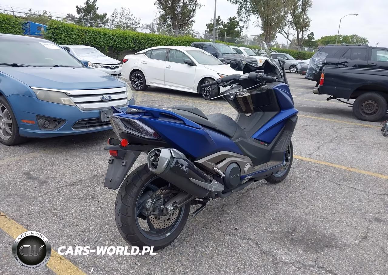 2022 Kymco Usa Inc Ak 550 VIN:RFBSAT54XNB440440 - 4