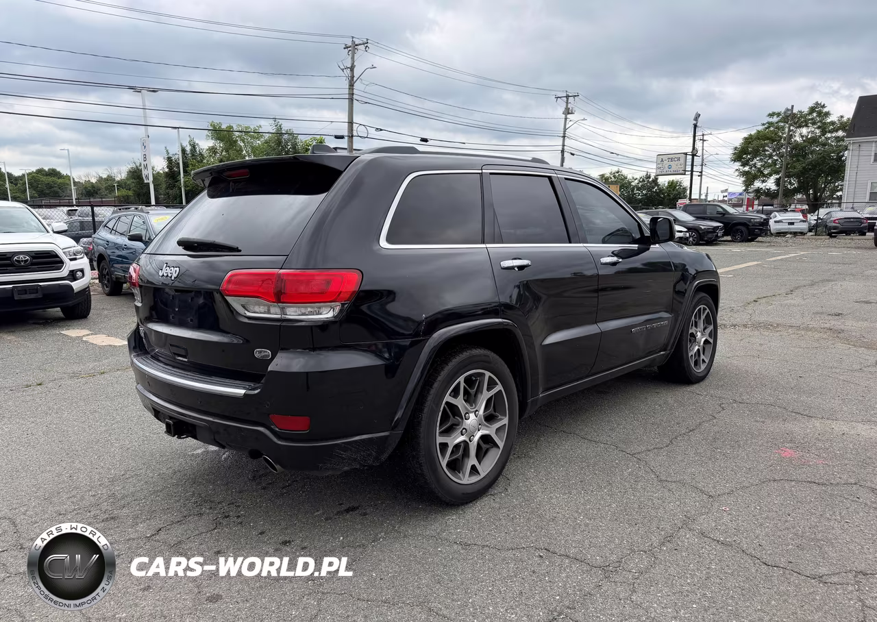 2019 Jeep Grand Cherokee Overland VIN:1C4RJFCG6KC621065 - 4