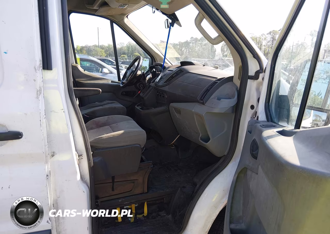 2015 Ford Transit-150 VIN:1FTNE2CM1FKA06193 - 5