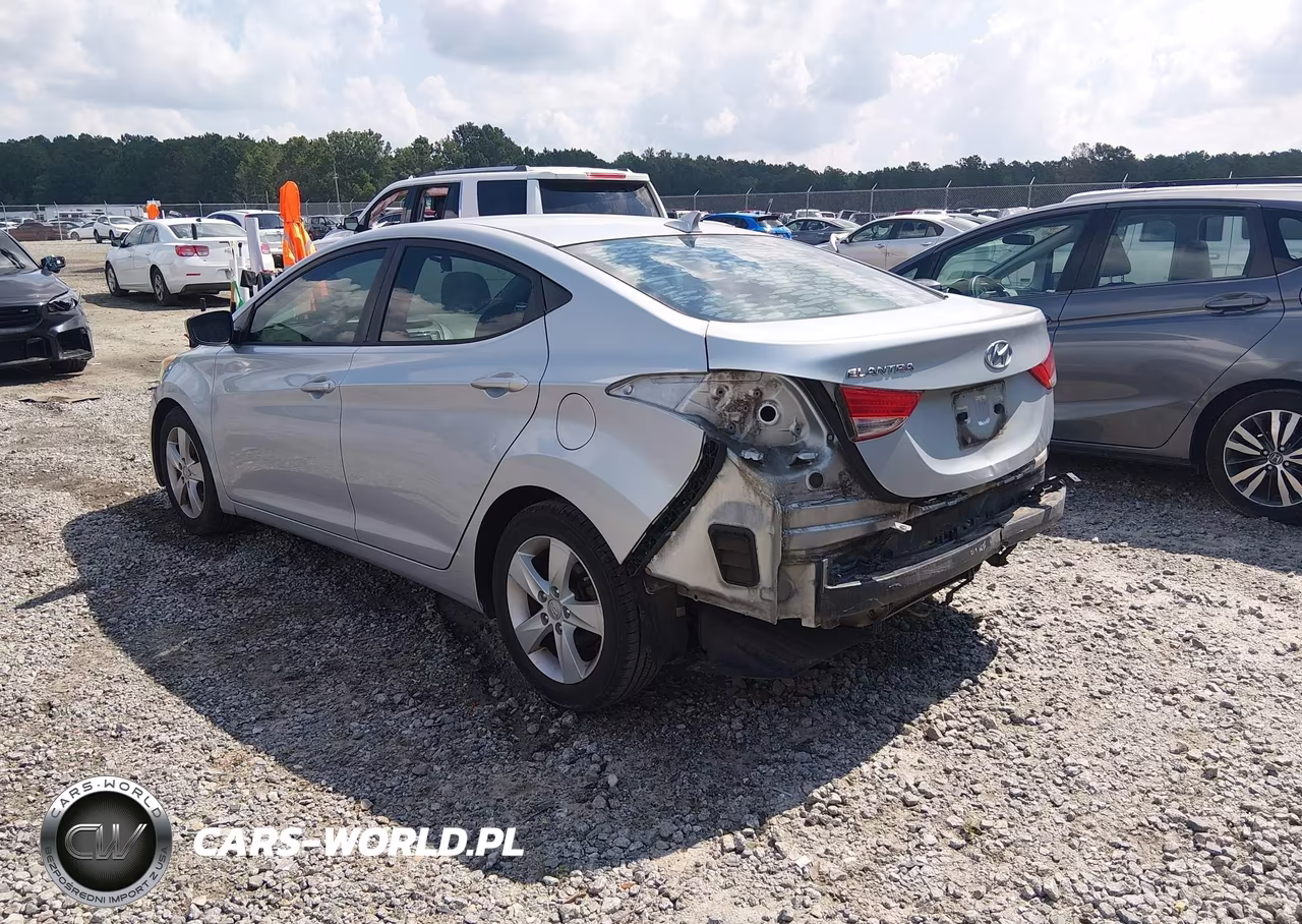 2013 Hyundai Elantra Gls VIN:5NPDH4AE3DH414703 - 3