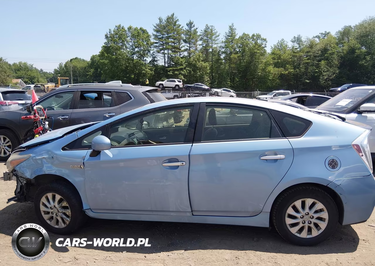 2012 Toyota Prius Plug-In VIN:JTDKN3DPXC3003154 - 12
