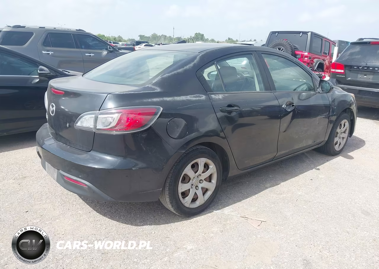 2011 Mazda Mazda3 I Sport VIN:JM1BL1UF4B1490038 - 4