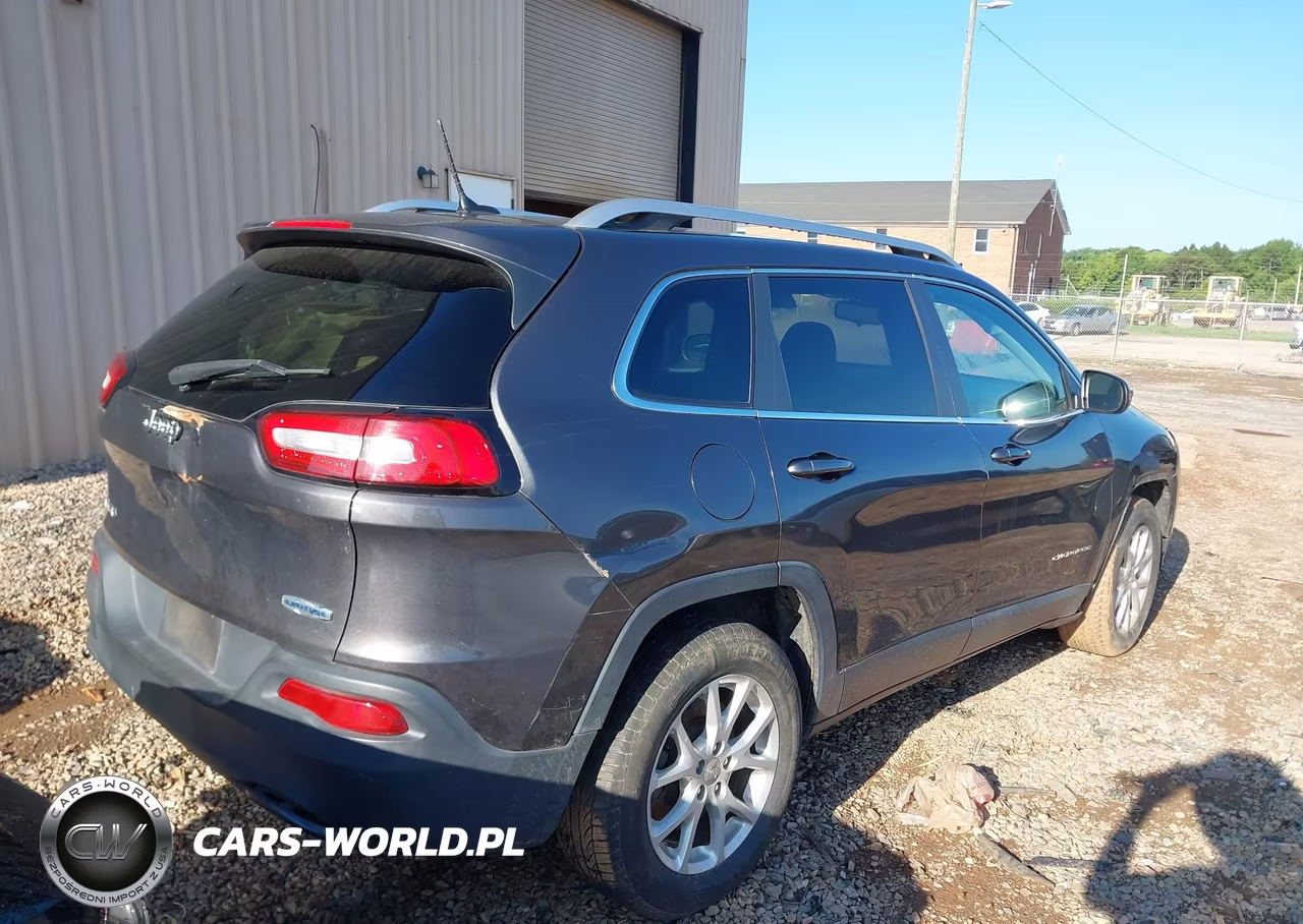 2014 Jeep Cherokee Latitude VIN:1C4PJMCB5EW243971 - 4