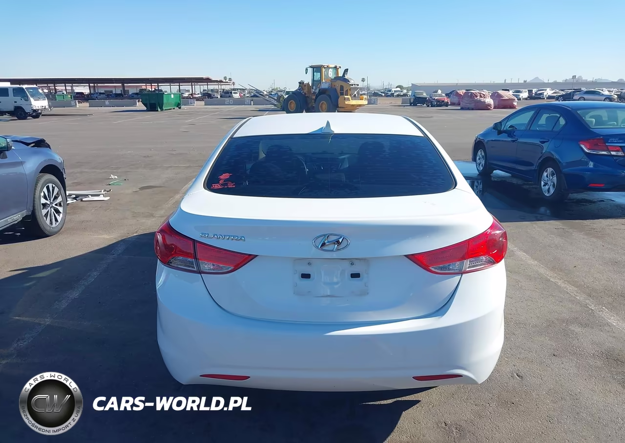 2013 Hyundai Elantra Gls VIN:5NPDH4AE1DH425134 - 16