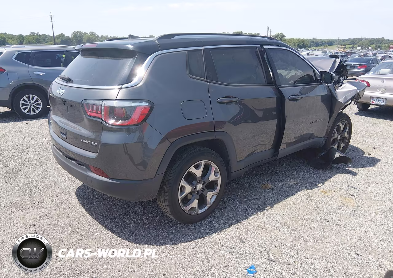 2017 Jeep Compass Limited VIN:3C4NJDCB6HT680640 - 4