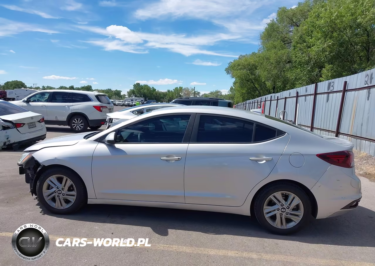 2019 Hyundai Elantra Sel VIN:5NPD84LF1KH447122 - 15