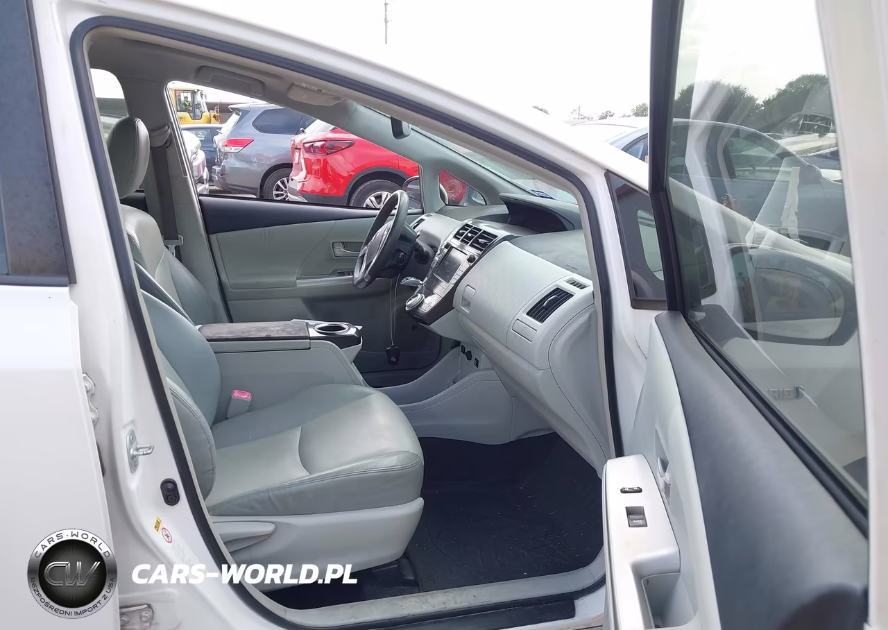 2012 Toyota Prius V Five VIN:JTDZN3EU7C3029357 - 5