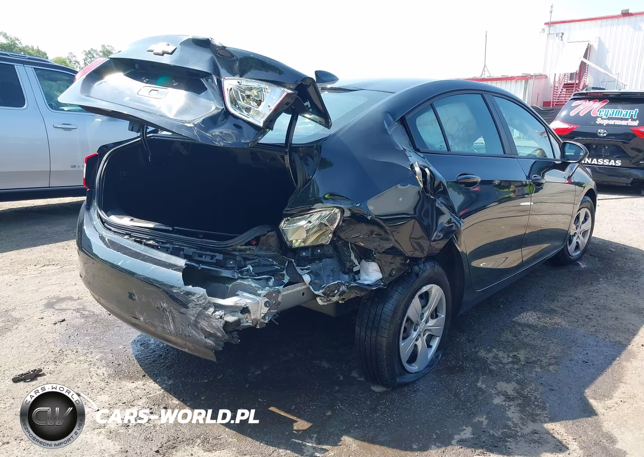 2018 Chevrolet Cruze Ls Auto VIN:1G1BC5SM3J7139148 - 4