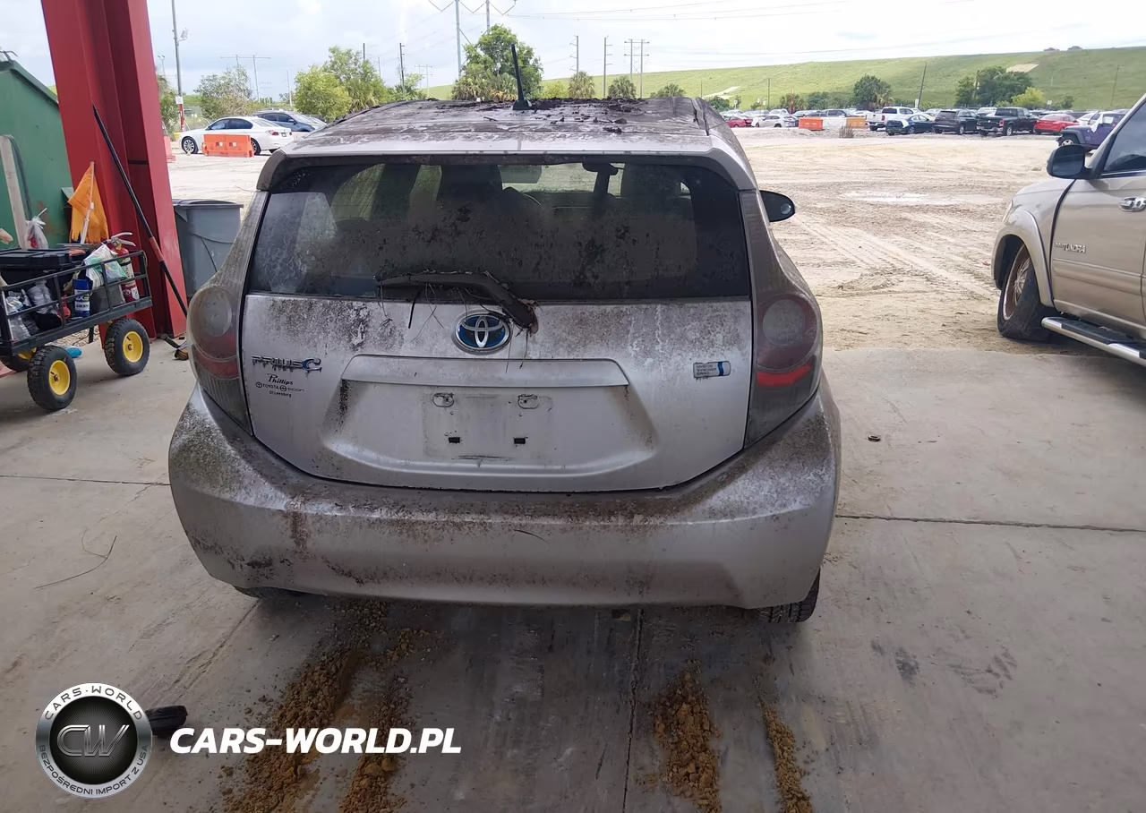 2013 Toyota Prius C Two VIN:JTDKDTB30D1532130 - 16