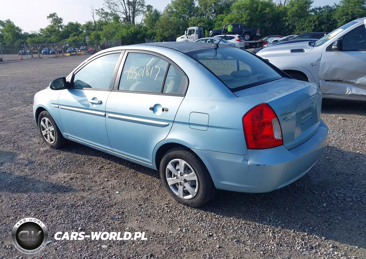 2009 Hyundai Accent Gls VIN:KMHCN46C99U366919 - 3