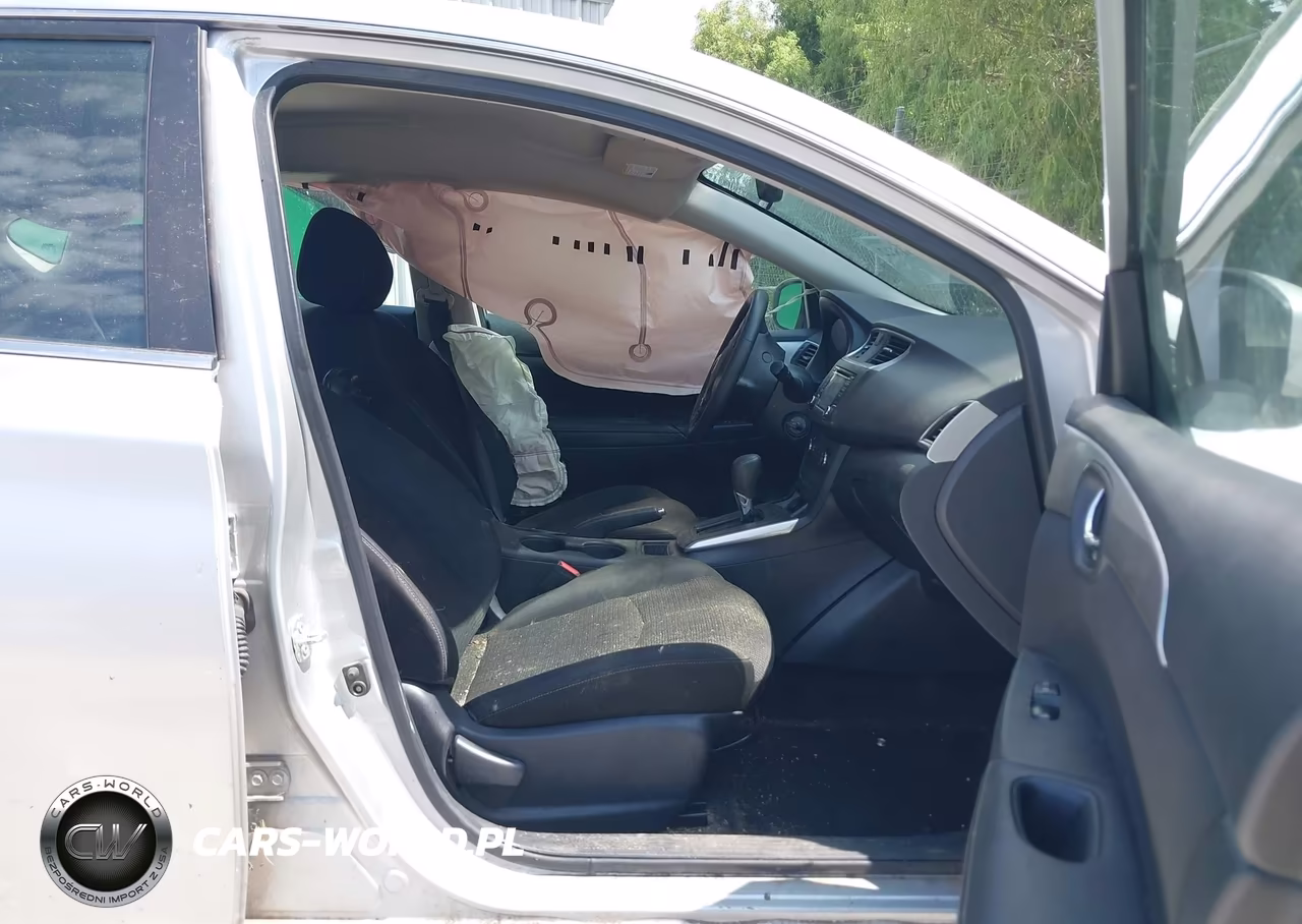 2018 Nissan Sentra S VIN:3N1AB7AP2JY319414 - 5