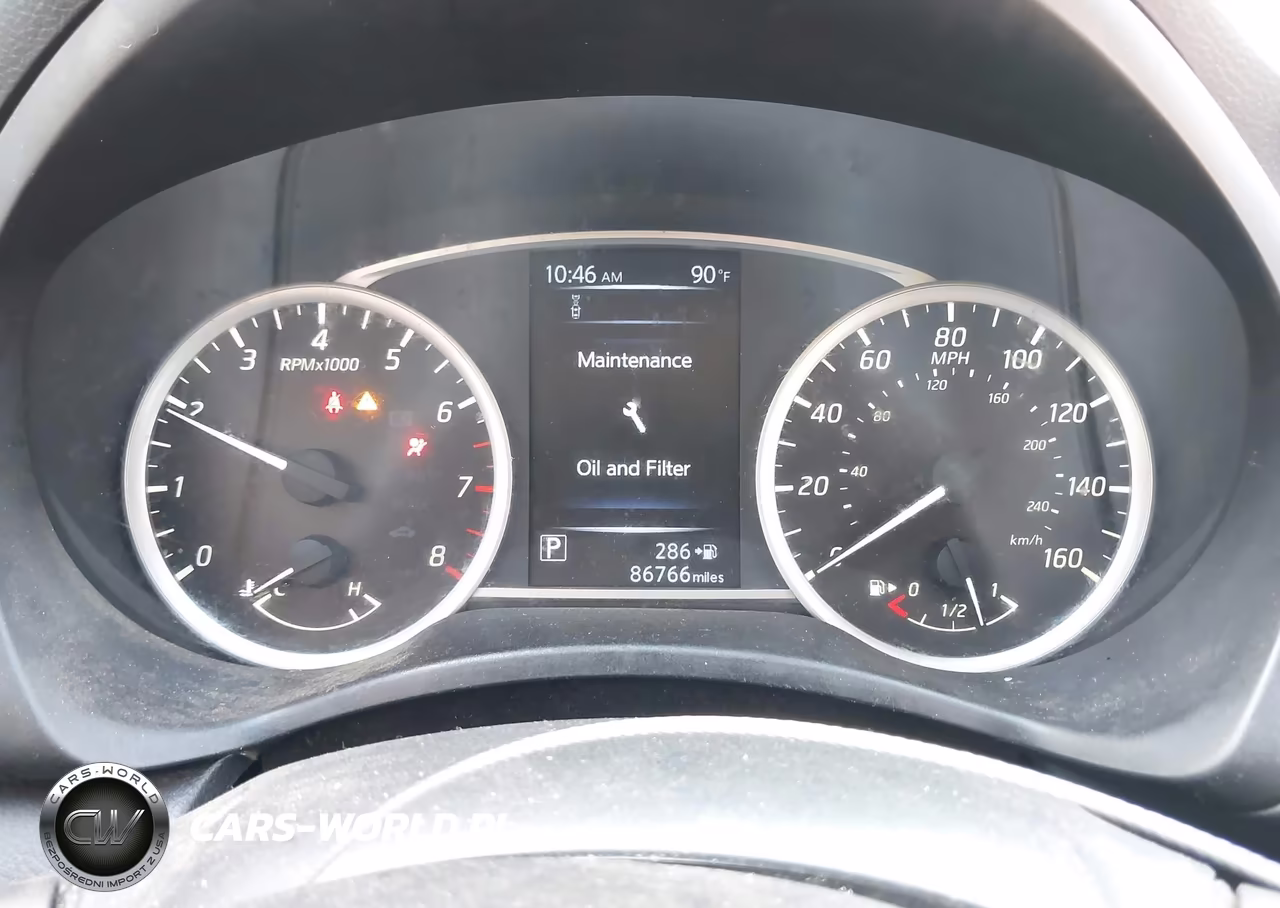 2018 Nissan Sentra S VIN:3N1AB7AP2JY319414 - 7