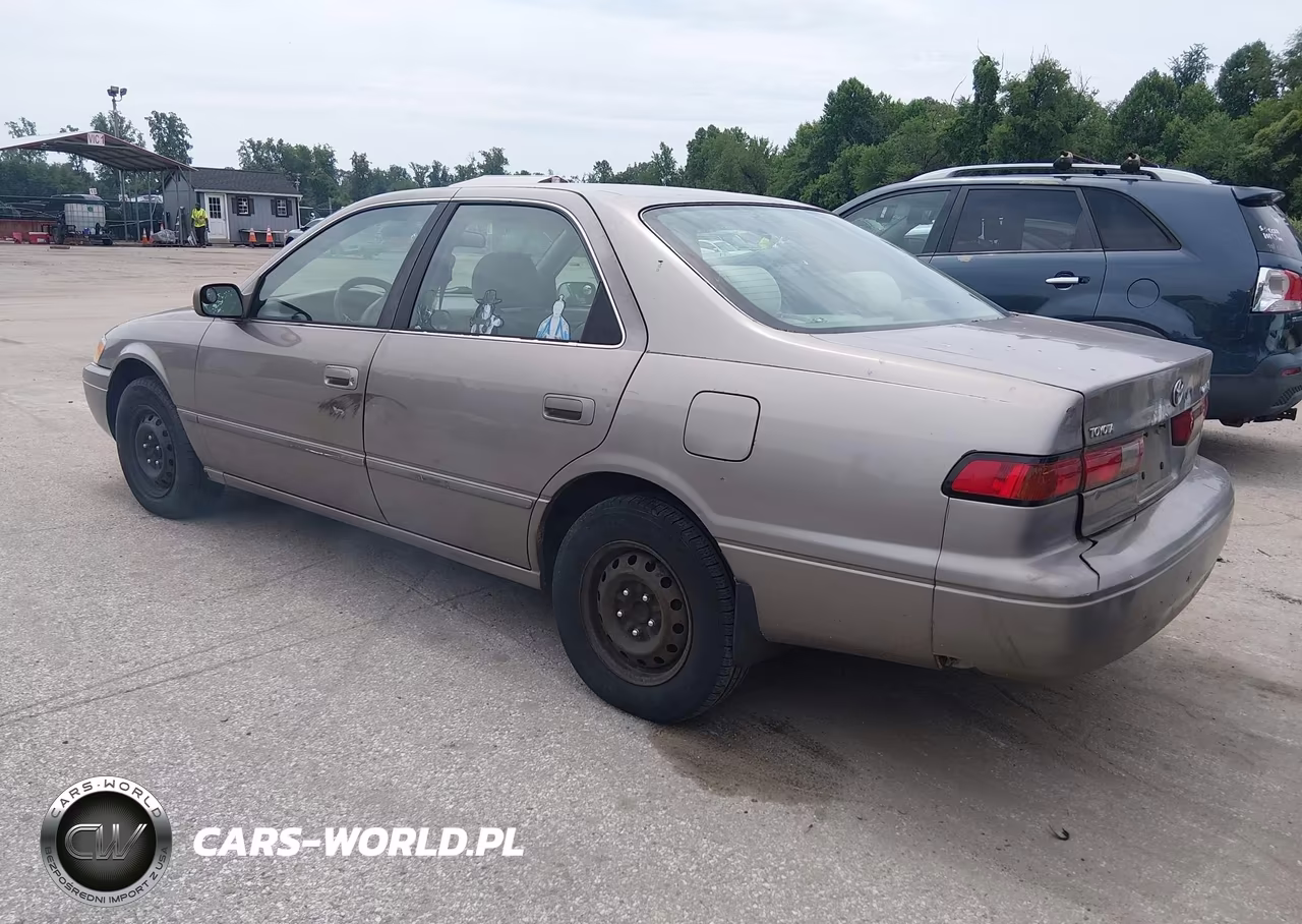 1998 Toyota Camry Le VIN:4T1BG22K5WU380190 - 3