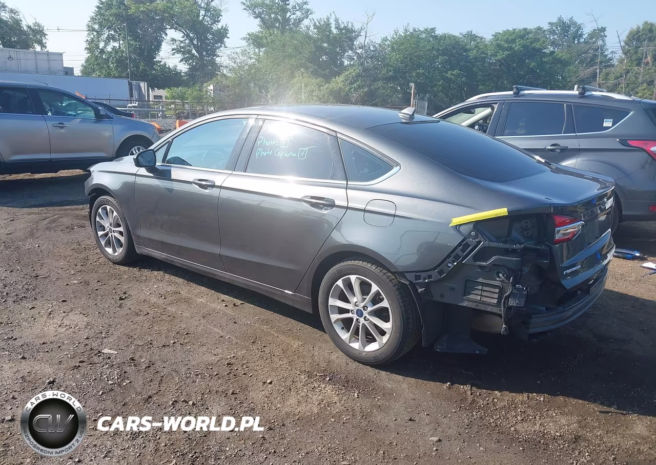 2020 Ford Fusion Se VIN:3FA6P0HD4LR217249 - 3