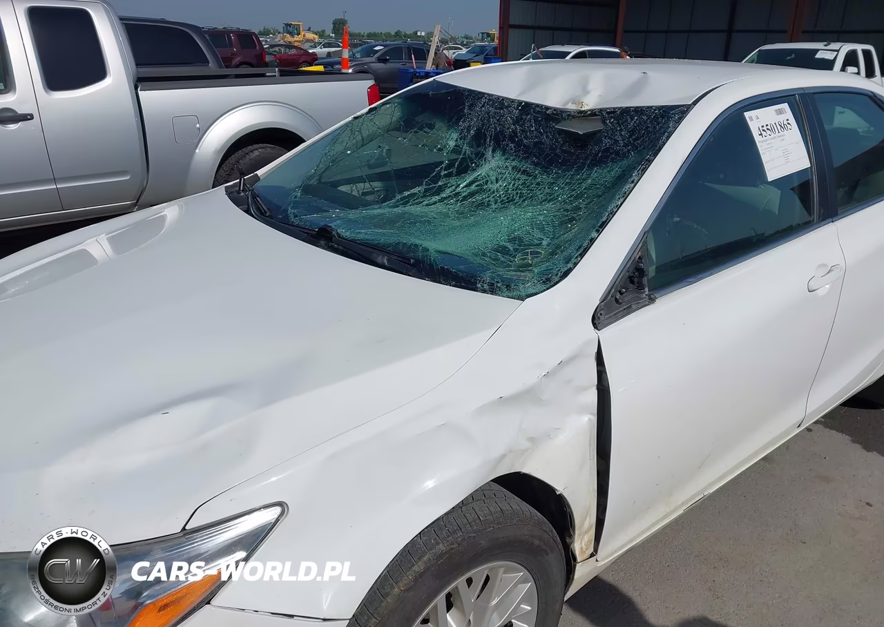 2017 Toyota Camry Le VIN:4T1BF1FK7HU659957 - 6