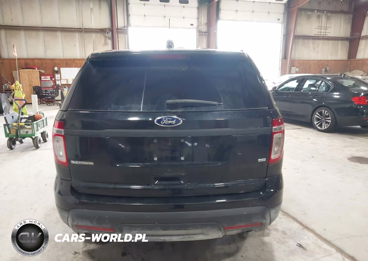 2015 Ford Utility Police Interceptor VIN:1FM5K8AR2FGA89190 - 16