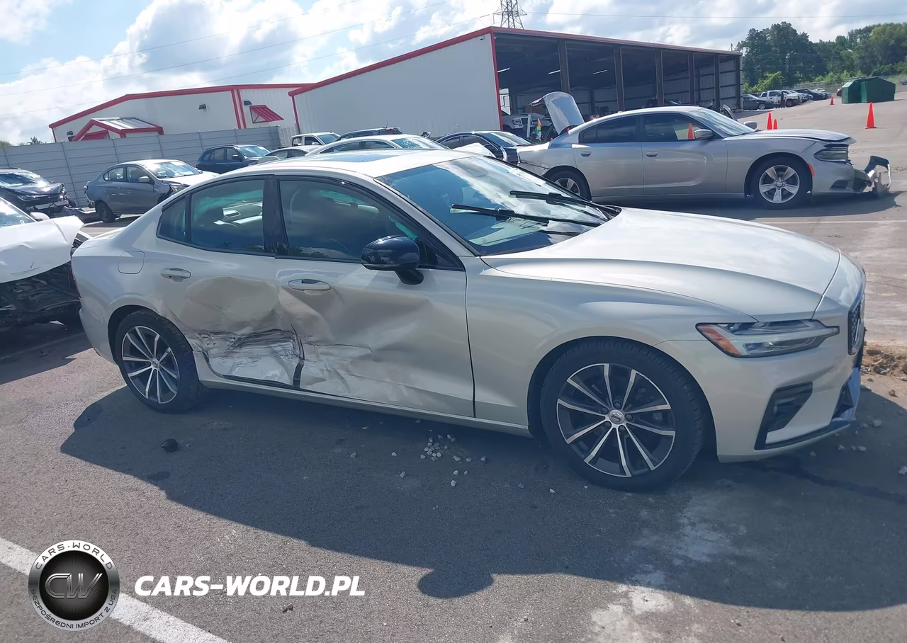 2021 Volvo S60 T5 Momentum VIN:7JR102FZ9MG108721 - 13