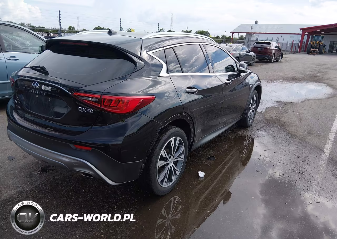 2017 Infiniti Qx30 Premium VIN:SJKCH5CR7HA020374 - 4