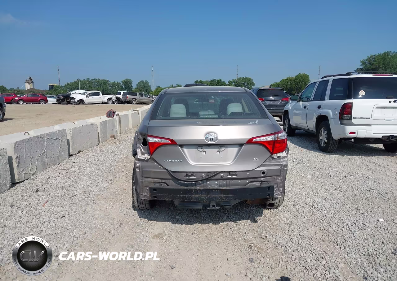 2015 Toyota Corolla Le VIN:2T1BURHE1FC281404 - 16