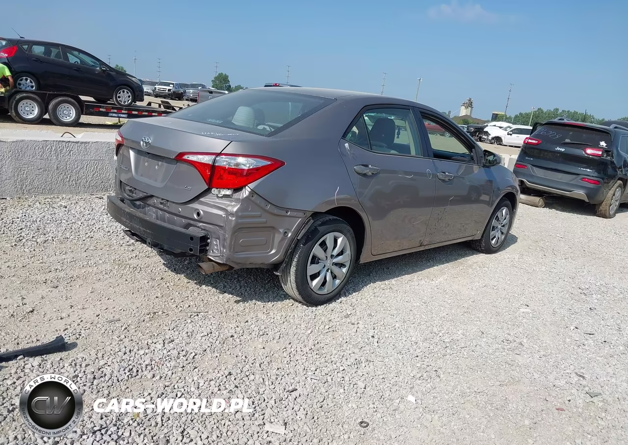 2015 Toyota Corolla Le VIN:2T1BURHE1FC281404 - 4