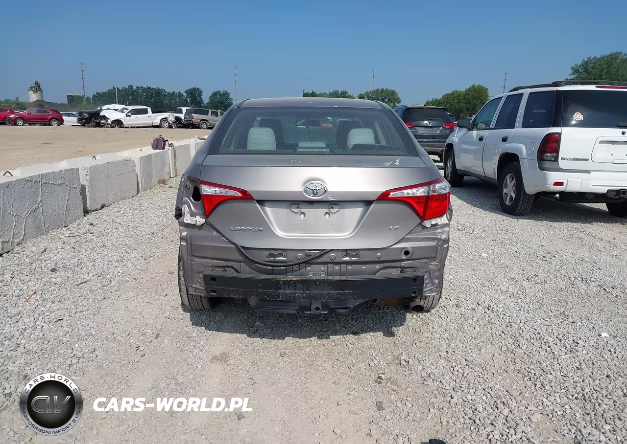 2015 Toyota Corolla Le VIN:2T1BURHE1FC281404 - 6