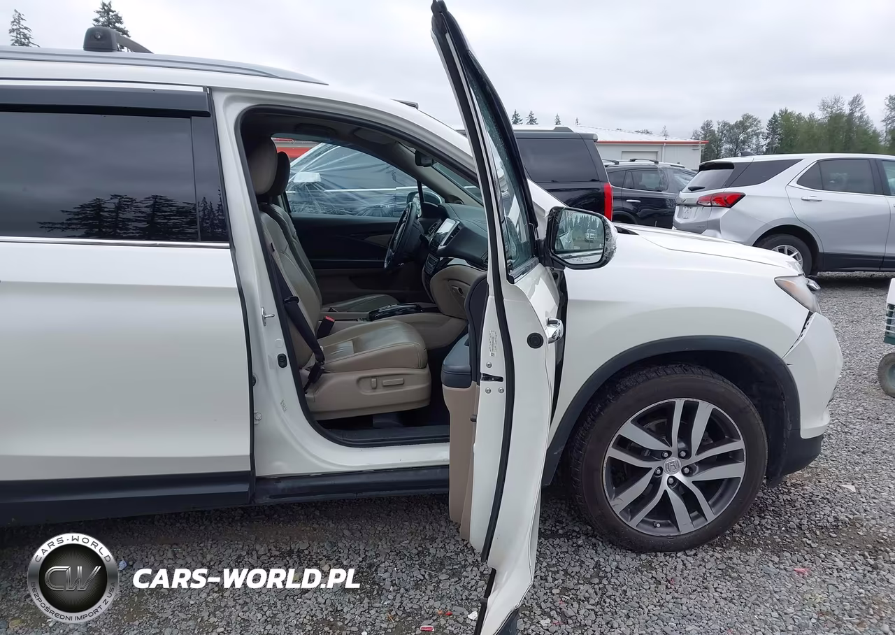2016 Honda Pilot Elite VIN:5FNYF6H00GB064009 - 5
