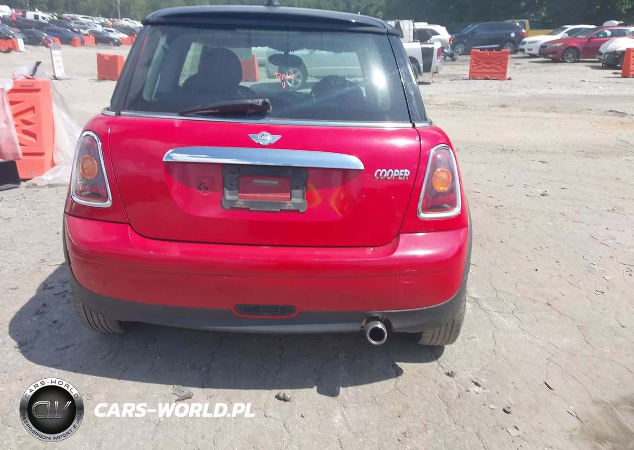2009 Mini Cooper VIN:WMWMF33519TW72876 - 16
