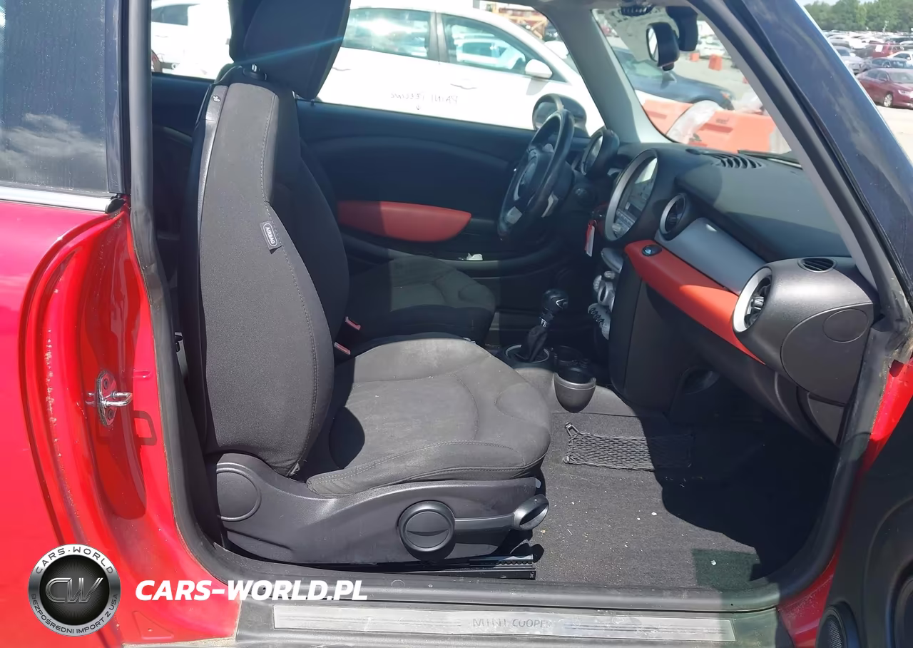 2009 Mini Cooper VIN:WMWMF33519TW72876 - 5