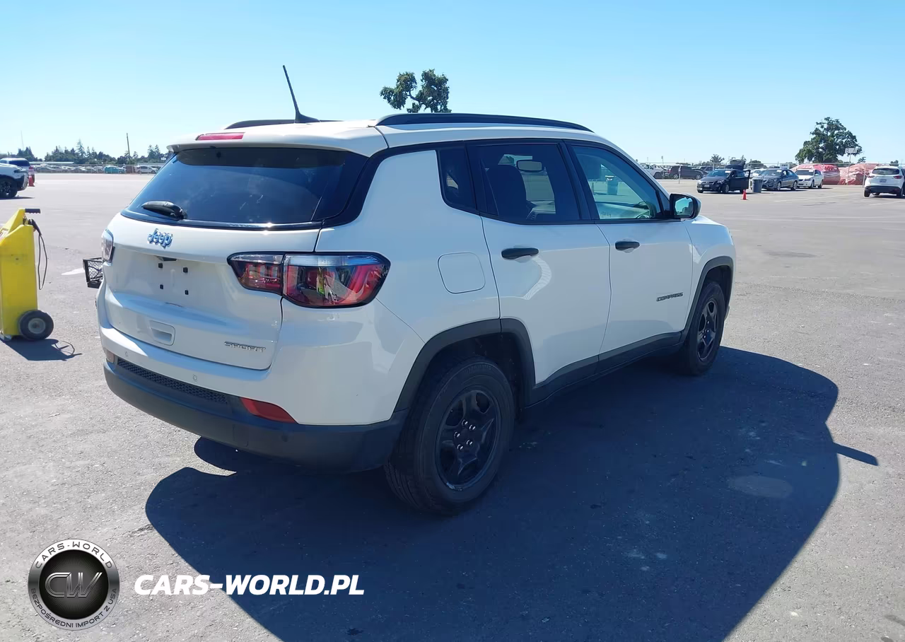 2018 Jeep Compass Sport Fwd VIN:3C4NJCAB8JT212895 - 4
