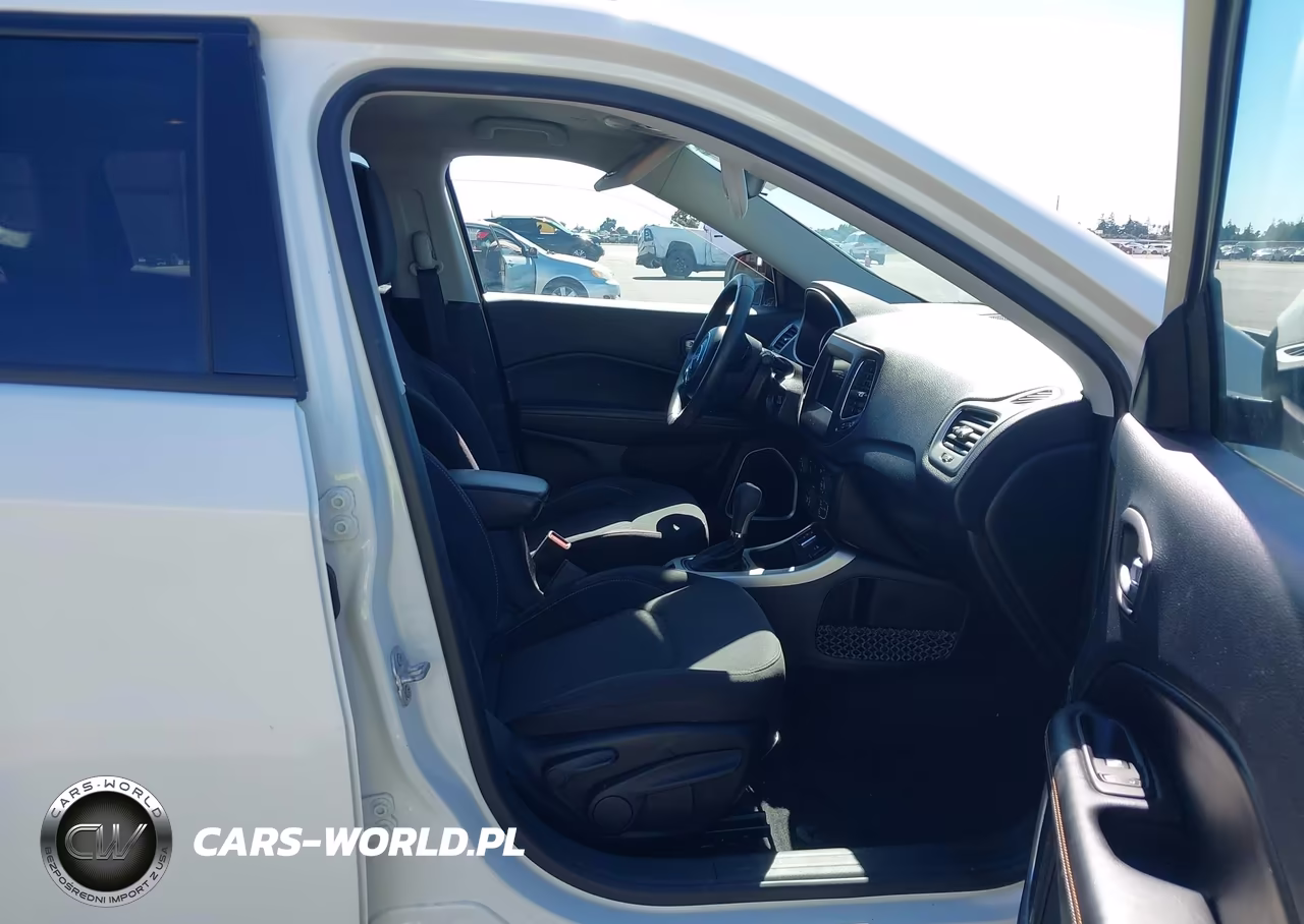 2018 Jeep Compass Sport Fwd VIN:3C4NJCAB8JT212895 - 5