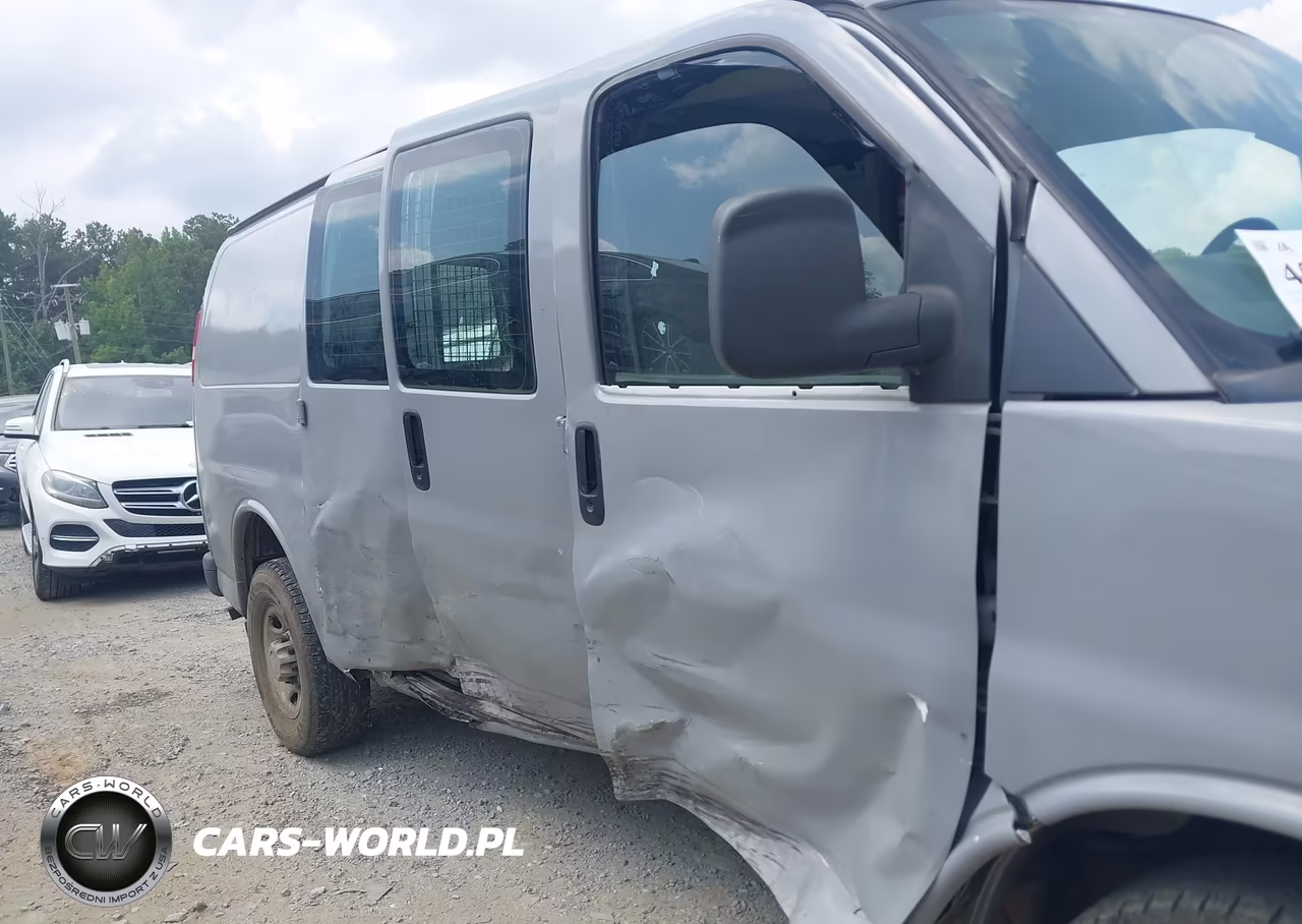 2007 Chevrolet Express Work Van VIN:1GCGG25V771163730 - 6
