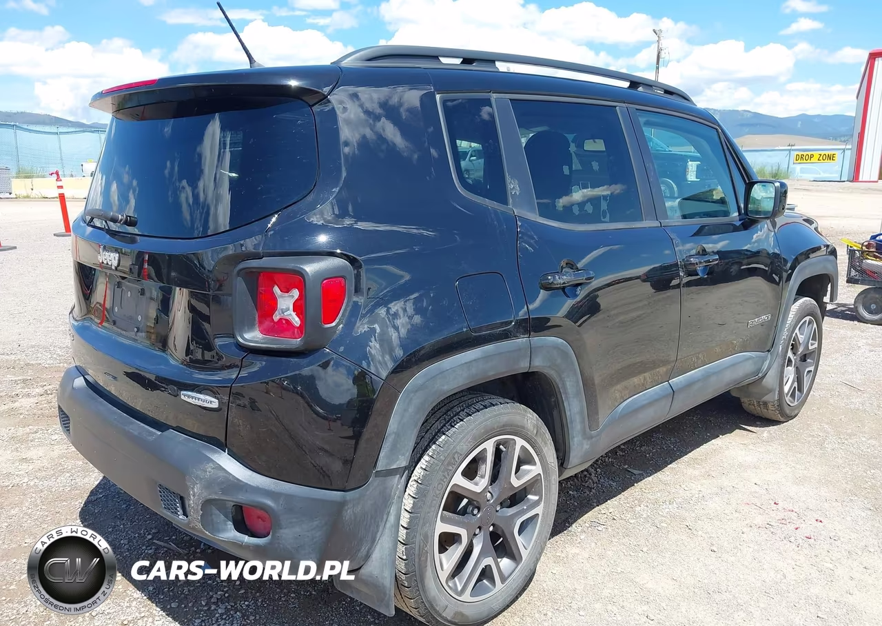 2016 Jeep Renegade Latitude VIN:ZACCJBBT8GPE16895 - 4