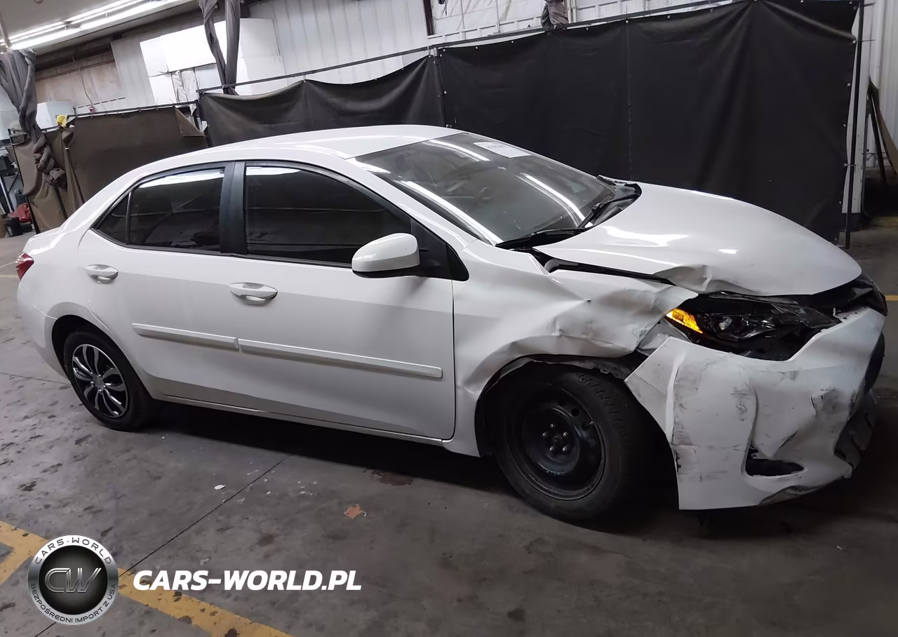2019 Toyota Corolla Le VIN:2T1BURHE9KC180069 - 14
