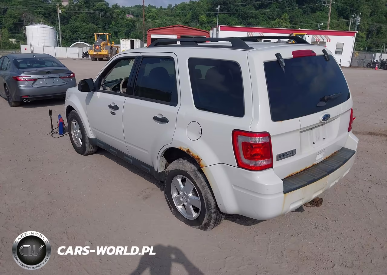 2012 Ford Escape Xlt VIN:1FMCU0D72CKB49877 - 3